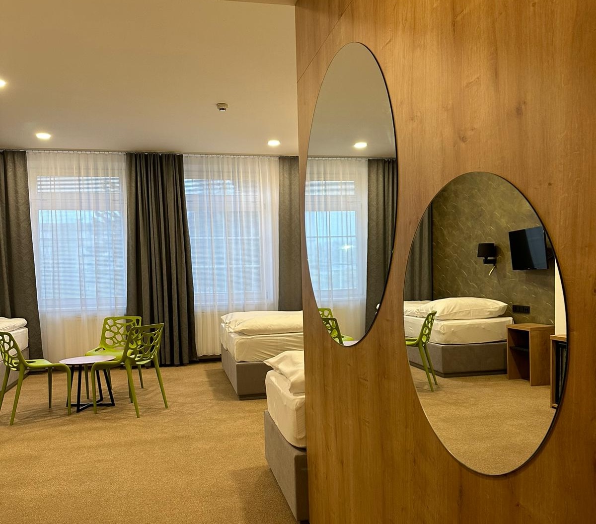 Ložnice hotel 2